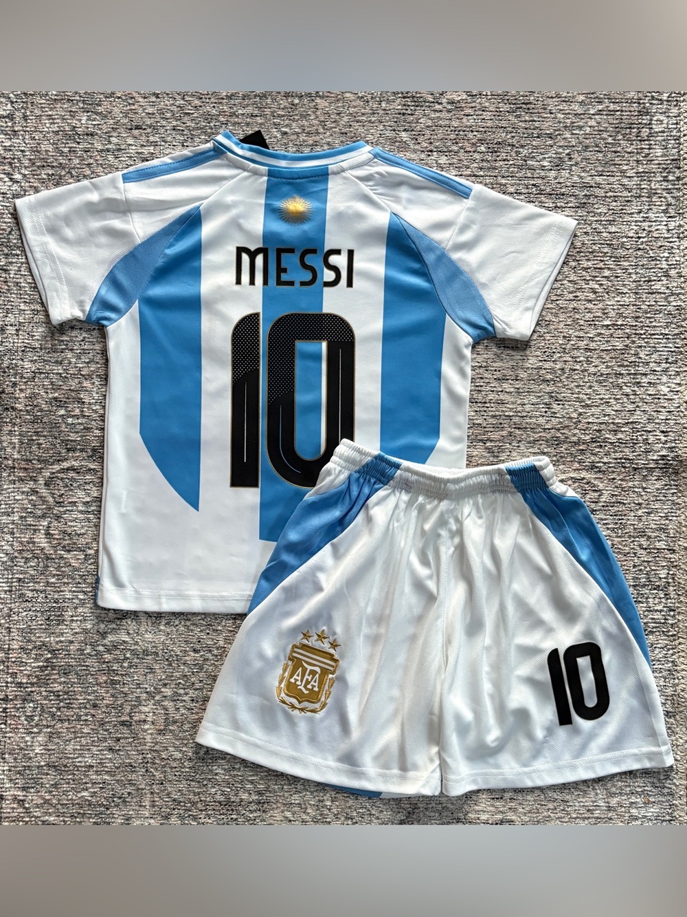 LIONEL MESSI KIDS MEDIUM 26 ARGENTINA SOCCER JERSEY SET - AGE 8-9 SIZE 26 - NWT